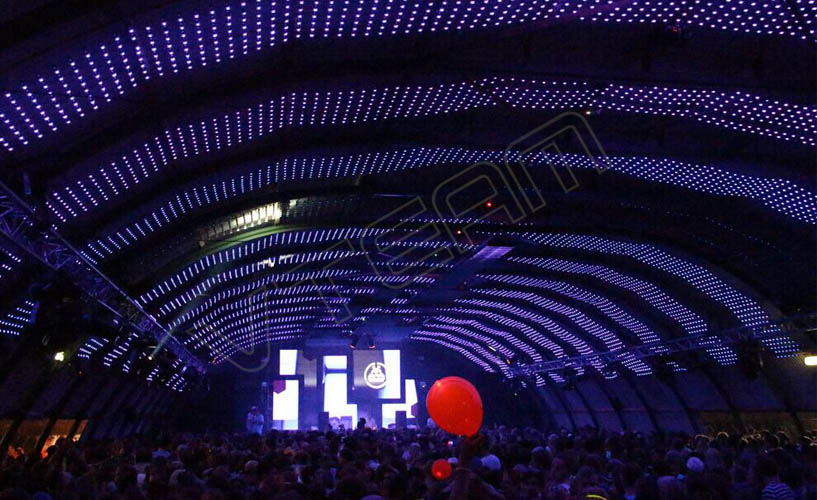 荷兰露天体育馆耐克颁布会 LED软屏MJ4-P100