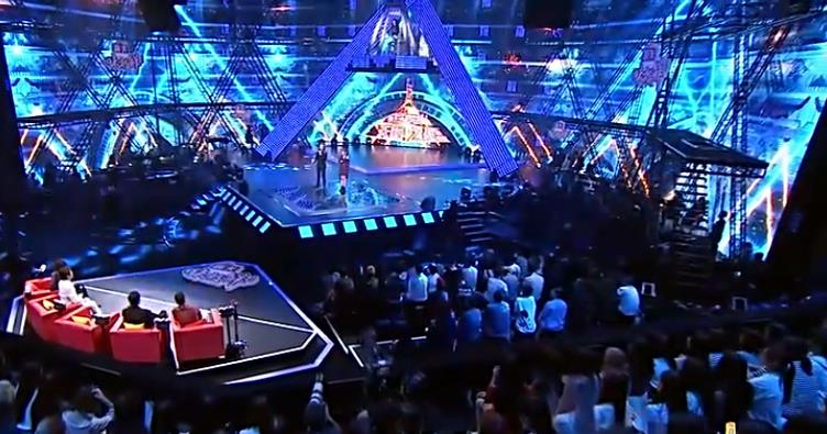 东方卫视《天籁之战》第二季 通明LED显示屏